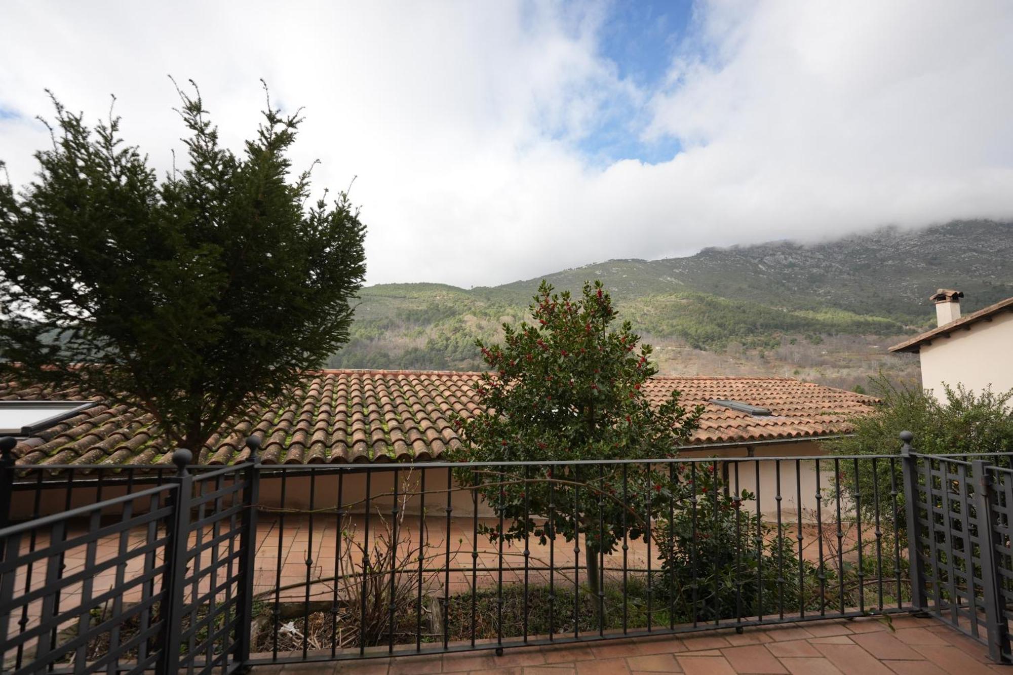 Hotel Rural Y Restaurante, Rinconcito De Gredos Cuevas Del Valle Buitenkant foto